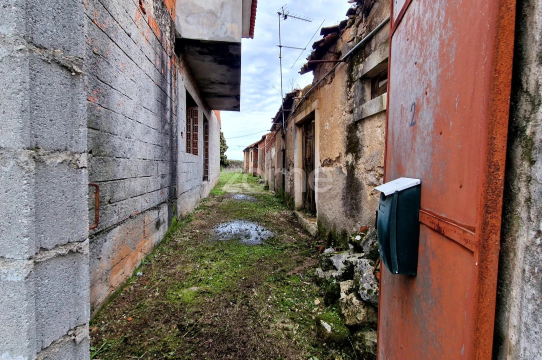 Moradia T4 para Venda em Torres Novas (São Pedro), Lapas e Ribeira Branca Foto 3
