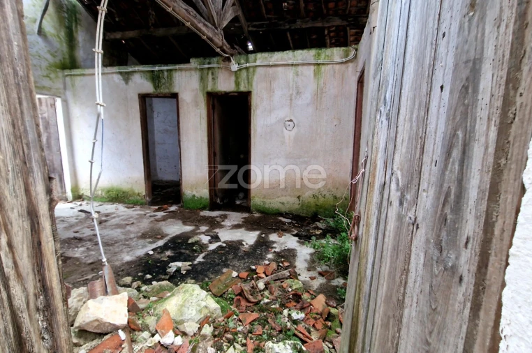 Moradia T4 para Venda em Torres Novas (São Pedro), Lapas e Ribeira Branca Foto 4