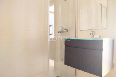 Apartamento T3 para Venda em Santa Clara e Castelo Viegas