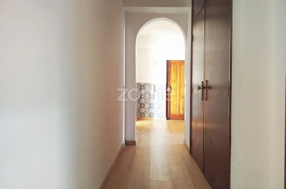 Apartamento T3 para Venda em Santa Clara e Castelo Viegas