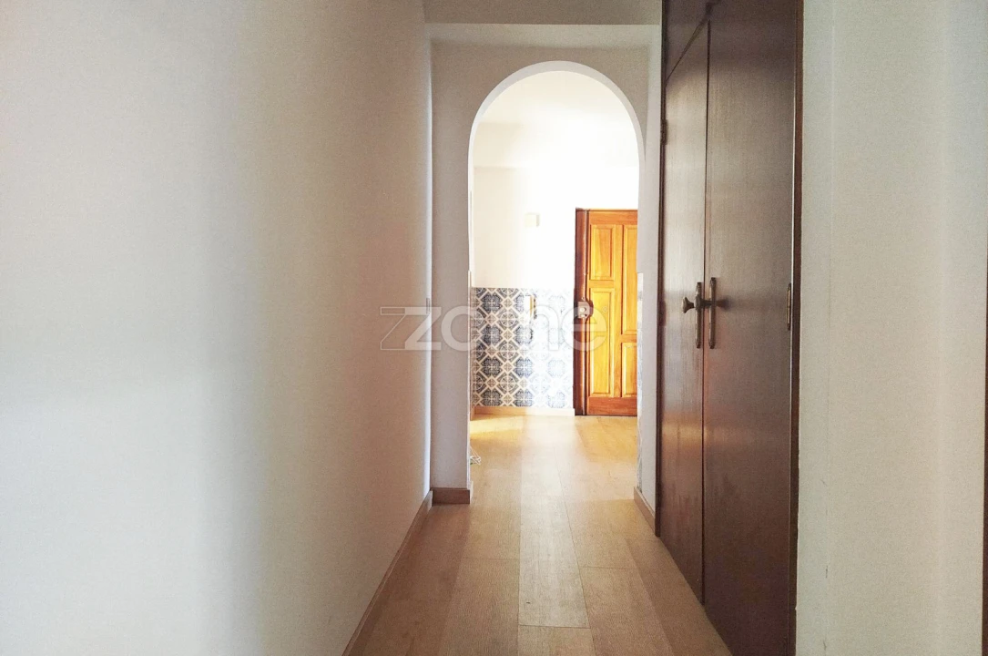 Apartamento T3 para Venda em Santa Clara e Castelo Viegas Foto 13