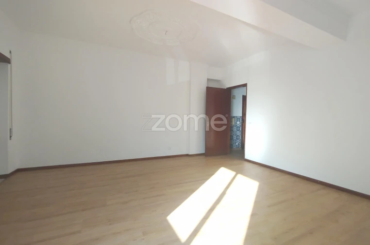 Apartamento T3 para Venda em Santa Clara e Castelo Viegas Foto 20