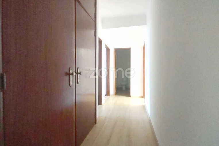 Apartamento T3 para Venda em Santa Clara e Castelo Viegas Foto 21