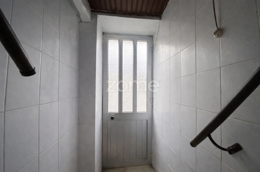 Prédio para Venda em Souselas e Botão Foto 30