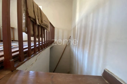 Prédio para Venda em Souselas e Botão