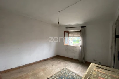 Prédio para Venda em Souselas e Botão