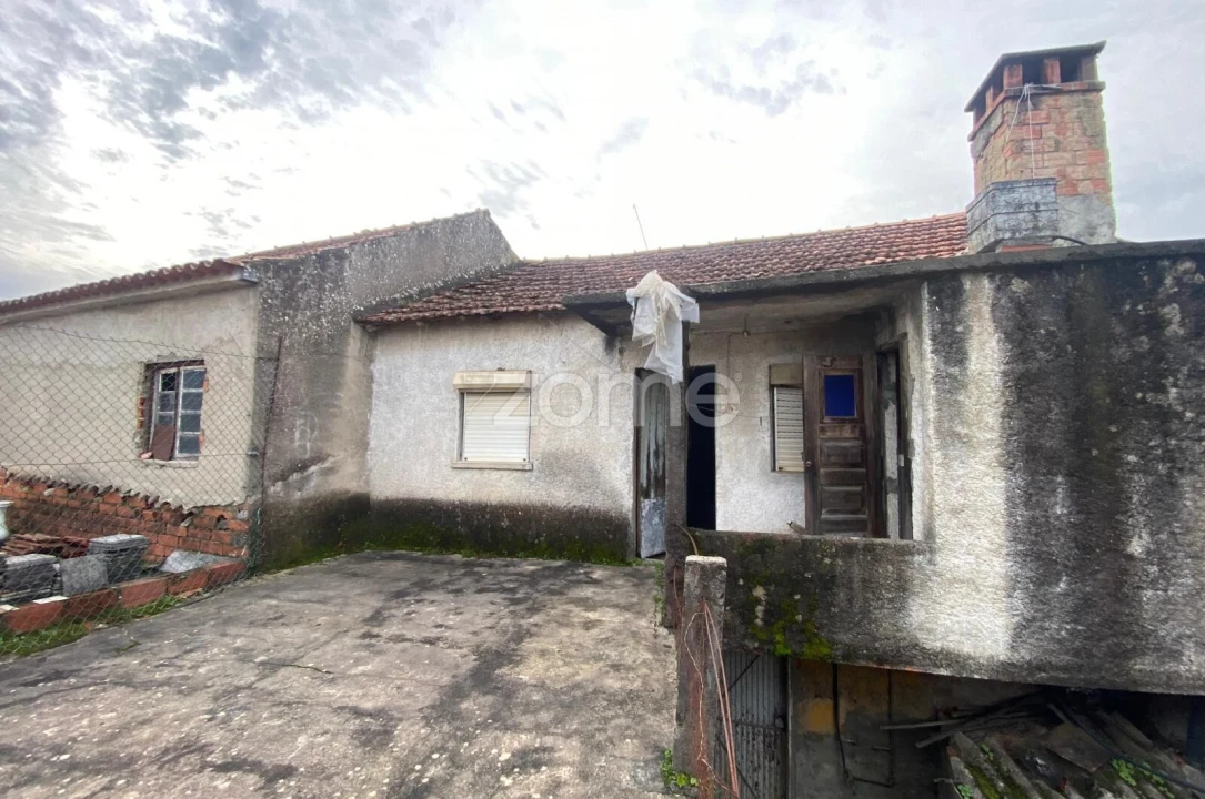 Prédio para Venda em Souselas e Botão Foto 1