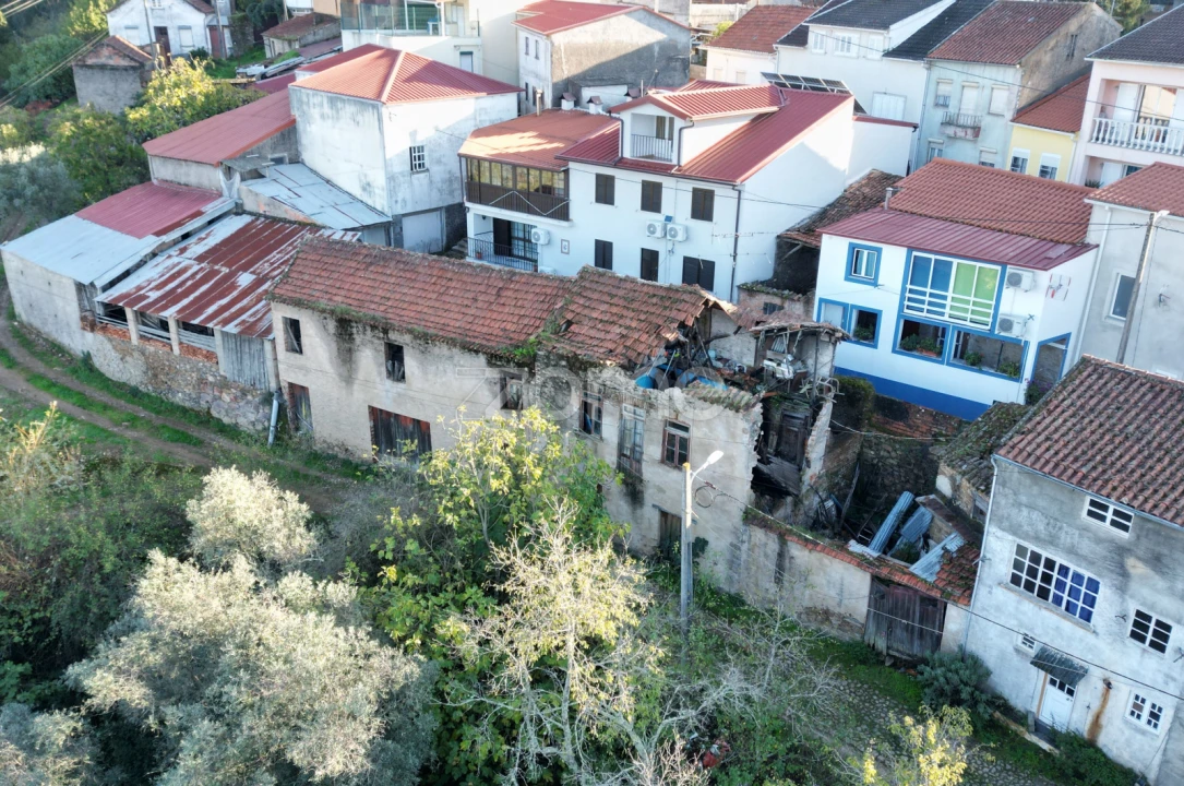 Moradia T4 para Venda em Arganil Foto 10