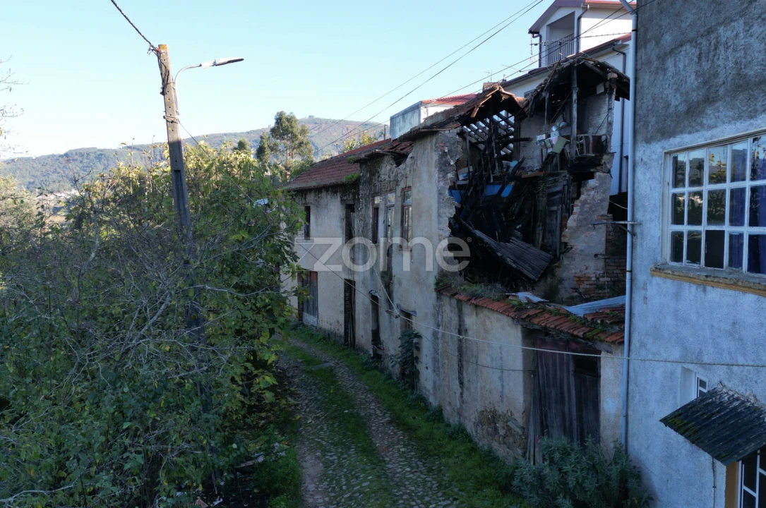 Moradia T4 para Venda em Arganil Foto 1