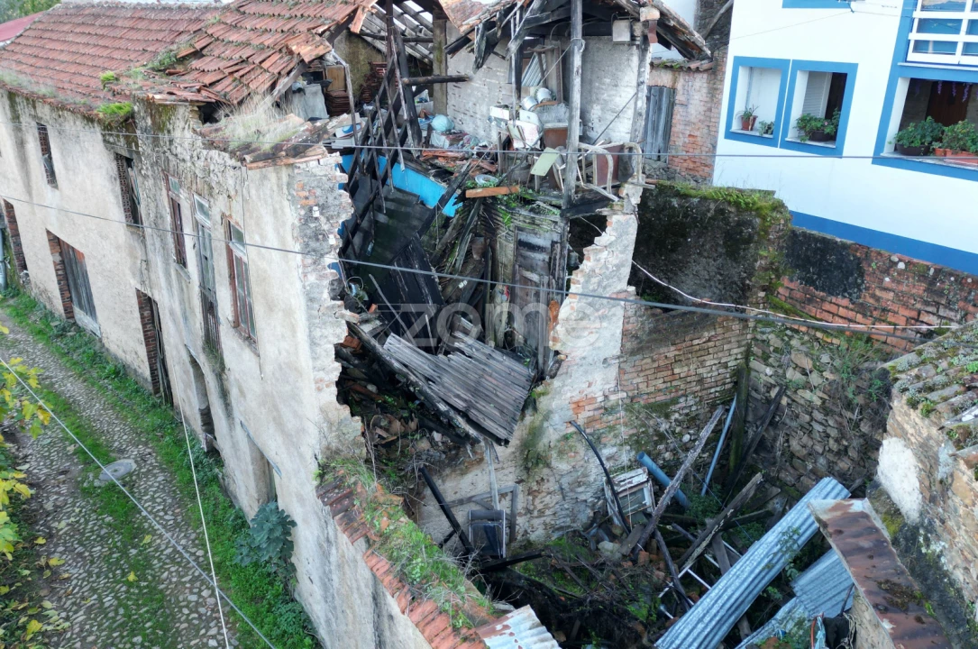 Moradia T4 para Venda em Arganil Foto 13