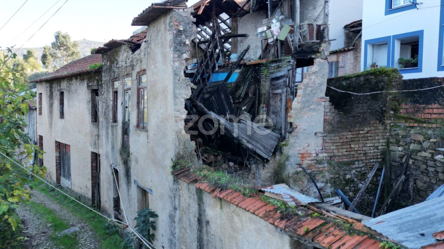Moradia T4 para Venda em Arganil