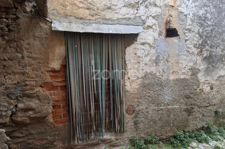 Moradia T1 para Venda em Arganil Foto 2