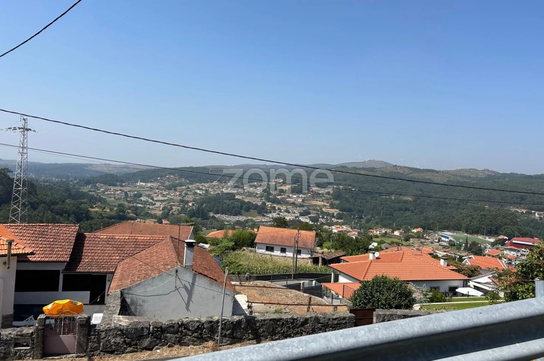 Moradia T4 para Venda em Paredes de Coura e Resende Foto 9