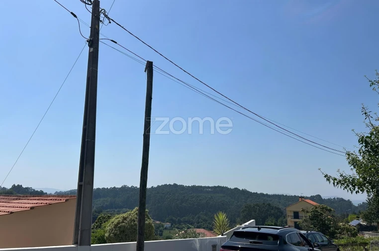 Moradia T4 para Venda em Paredes de Coura e Resende Foto 10