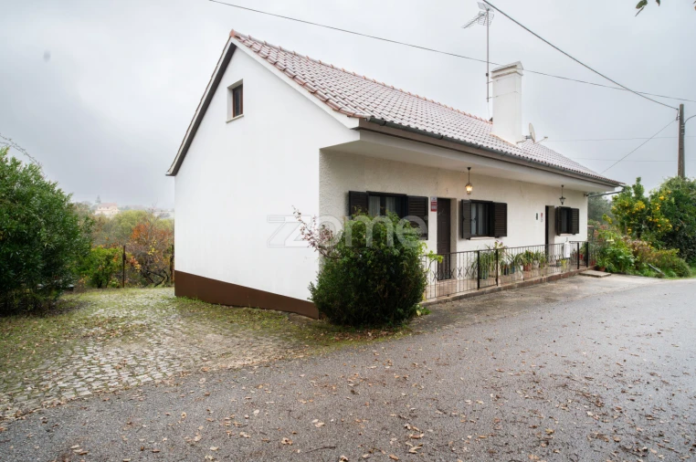 Moradia T2 para Venda em Leiria, Pousos, Barreira e Cortes Foto 2