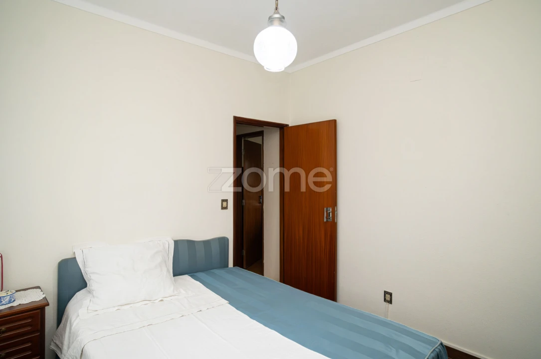 Moradia T2 para Venda em Leiria, Pousos, Barreira e Cortes Foto 12