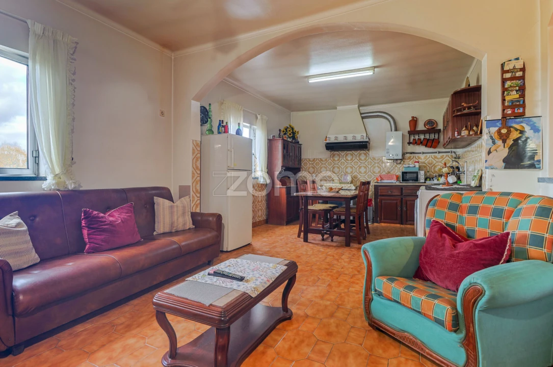 Moradia T4 para Venda em Riachos Foto 2