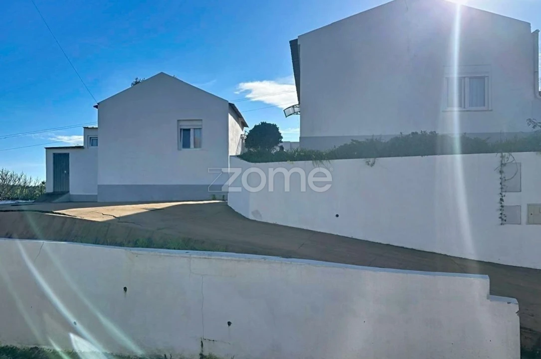 Moradia T3 para Venda em Tavarede Foto 3