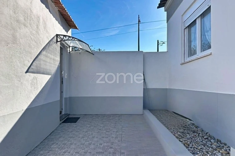 Moradia T3 para Venda em Tavarede Foto 15