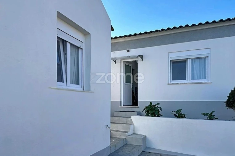 Moradia T3 para Venda em Tavarede Foto 13