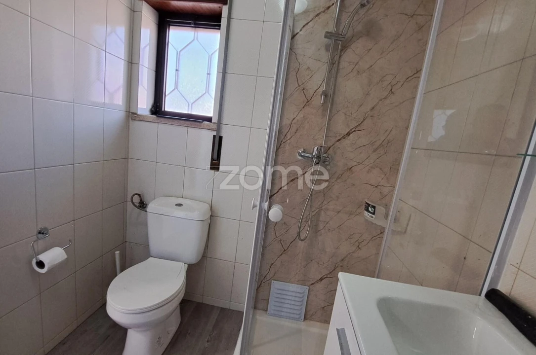 Apartamento T1 para Arrendamento em Marrazes e Barosa Foto 22