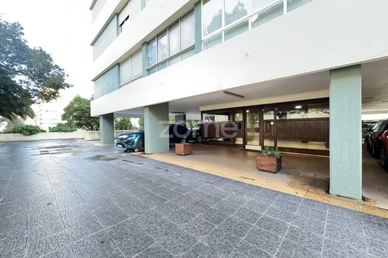 Apartamento T2 para Arrendamento em Oeiras e São Julião da Barra, Paço de Arcos e Caxias Foto 3