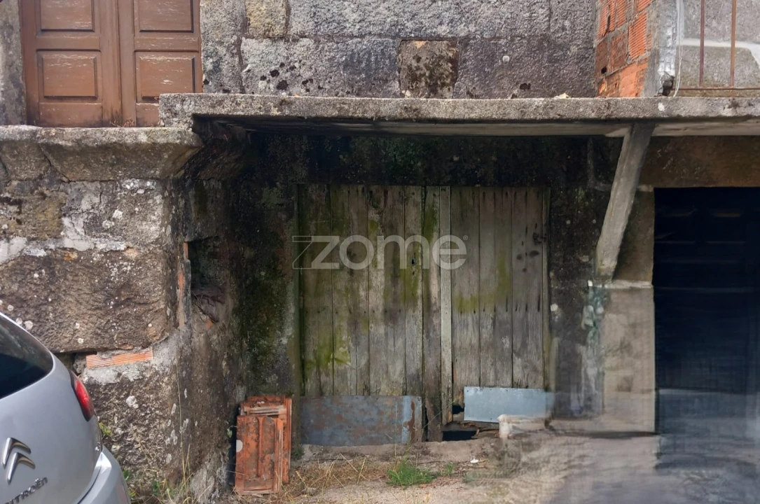 Moradia T2 para Venda em Gosende Foto 28