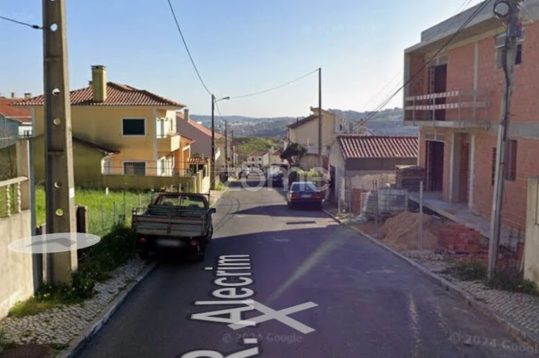 Terreno para Venda em Pontinha e Famões Foto 7
