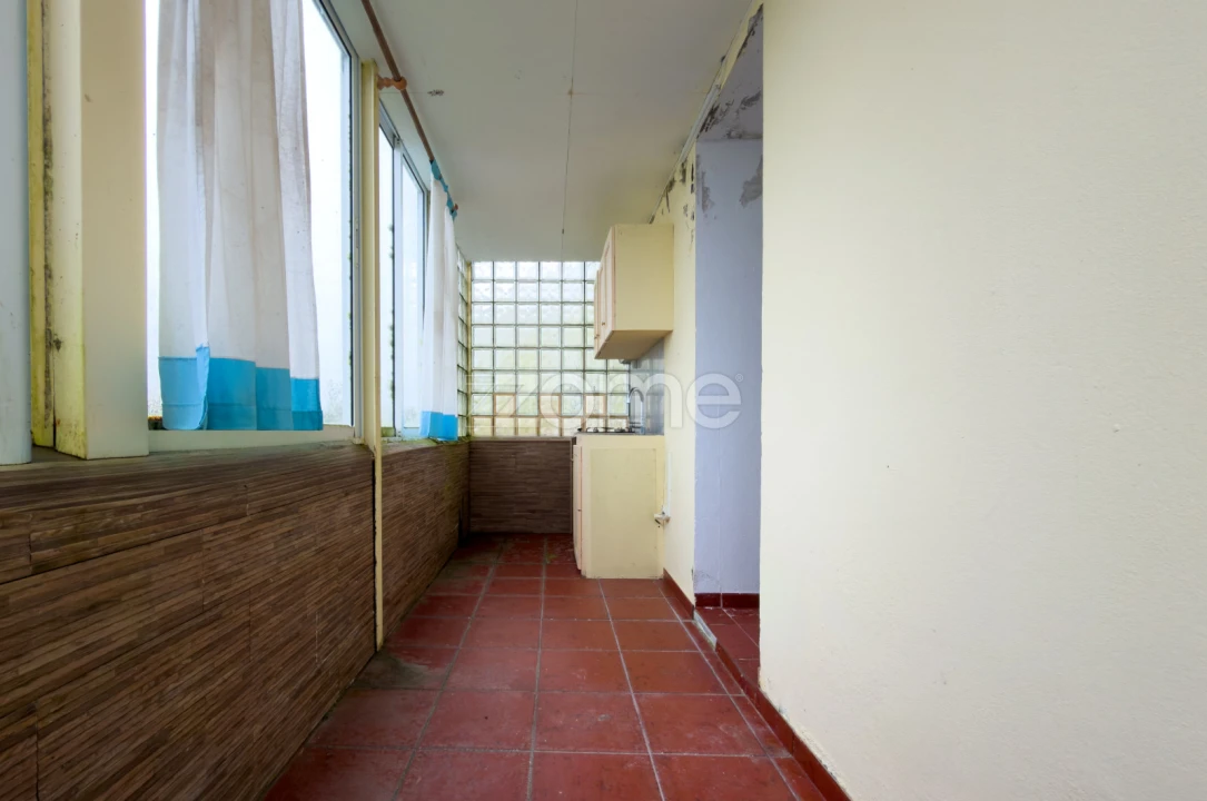 Moradia T2 para Venda em Santo Espirito Foto 21