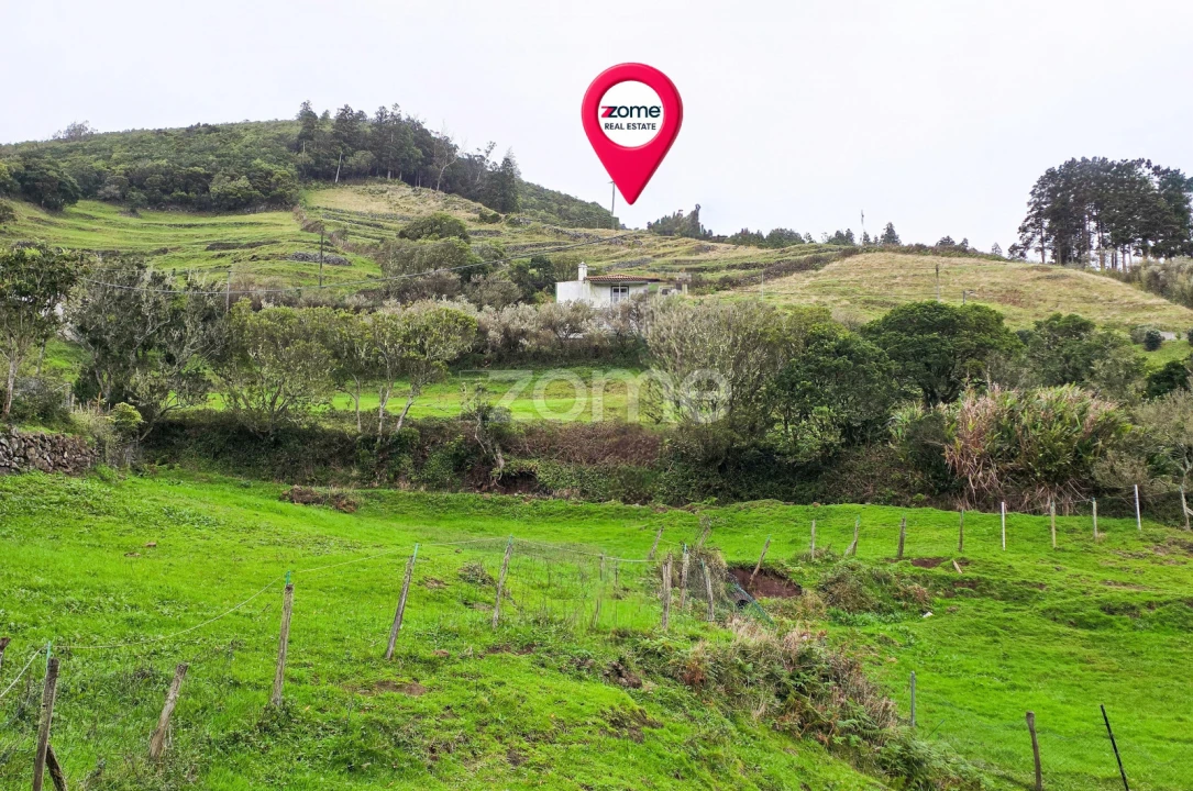 Moradia T2 para Venda em Santo Espirito Foto 27