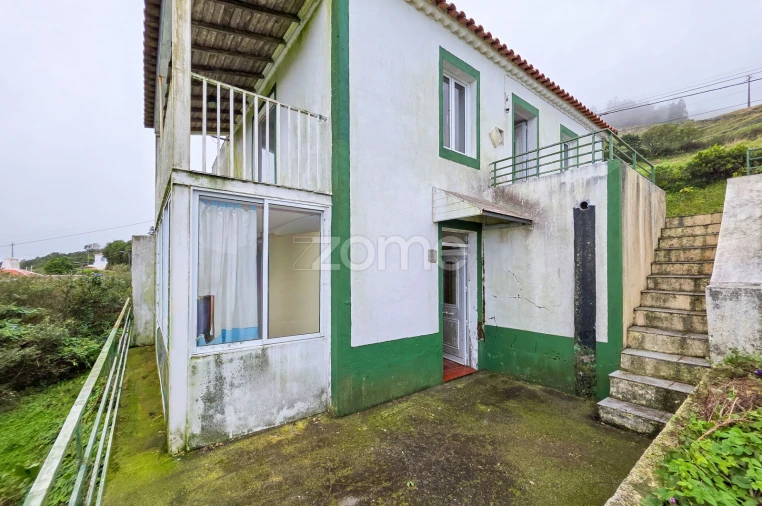 Moradia T2 para Venda em Santo Espirito Foto 17