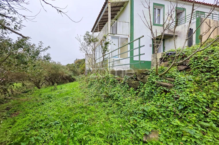 Moradia T2 para Venda em Santo Espirito Foto 24