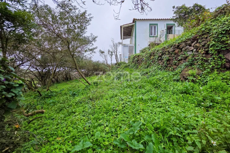 Moradia T2 para Venda em Santo Espirito Foto 25