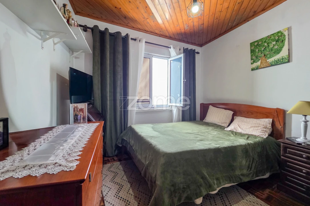 Moradia T4 para Venda em Lagoa (Santa Cruz) Foto 14