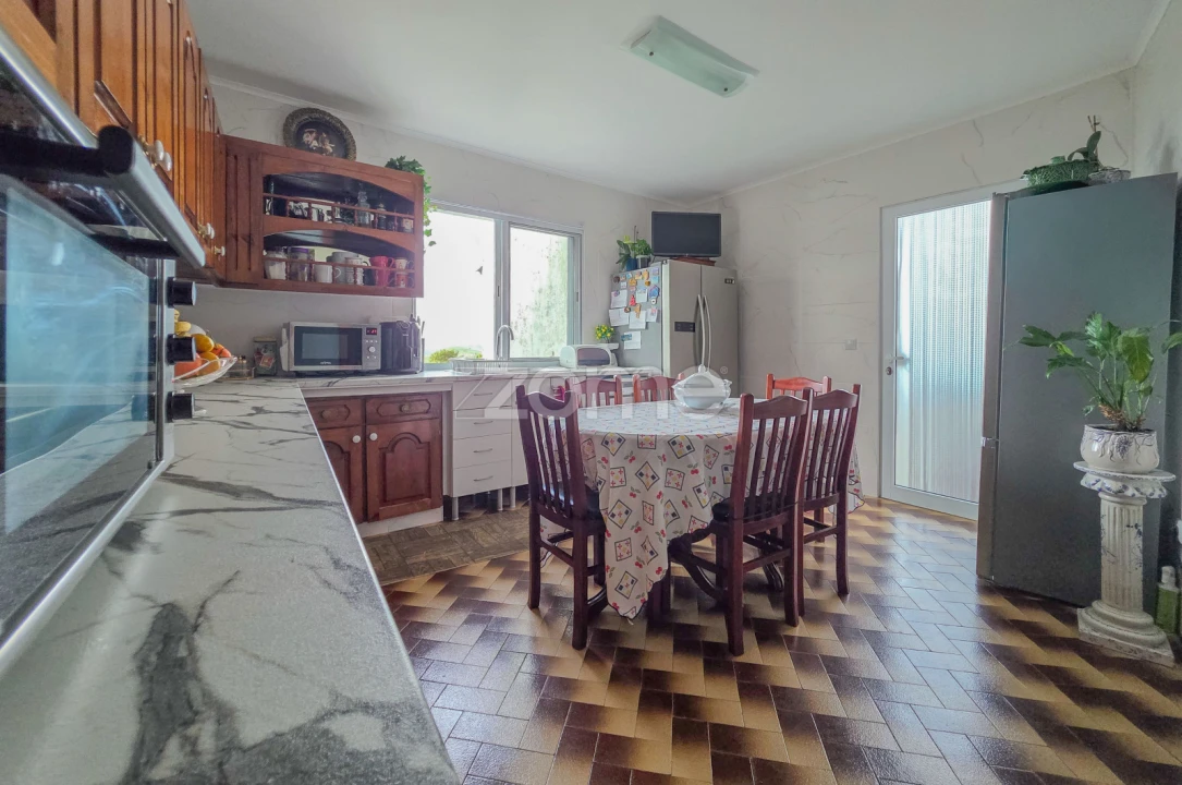 Moradia T4 para Venda em Lagoa (Santa Cruz) Foto 9