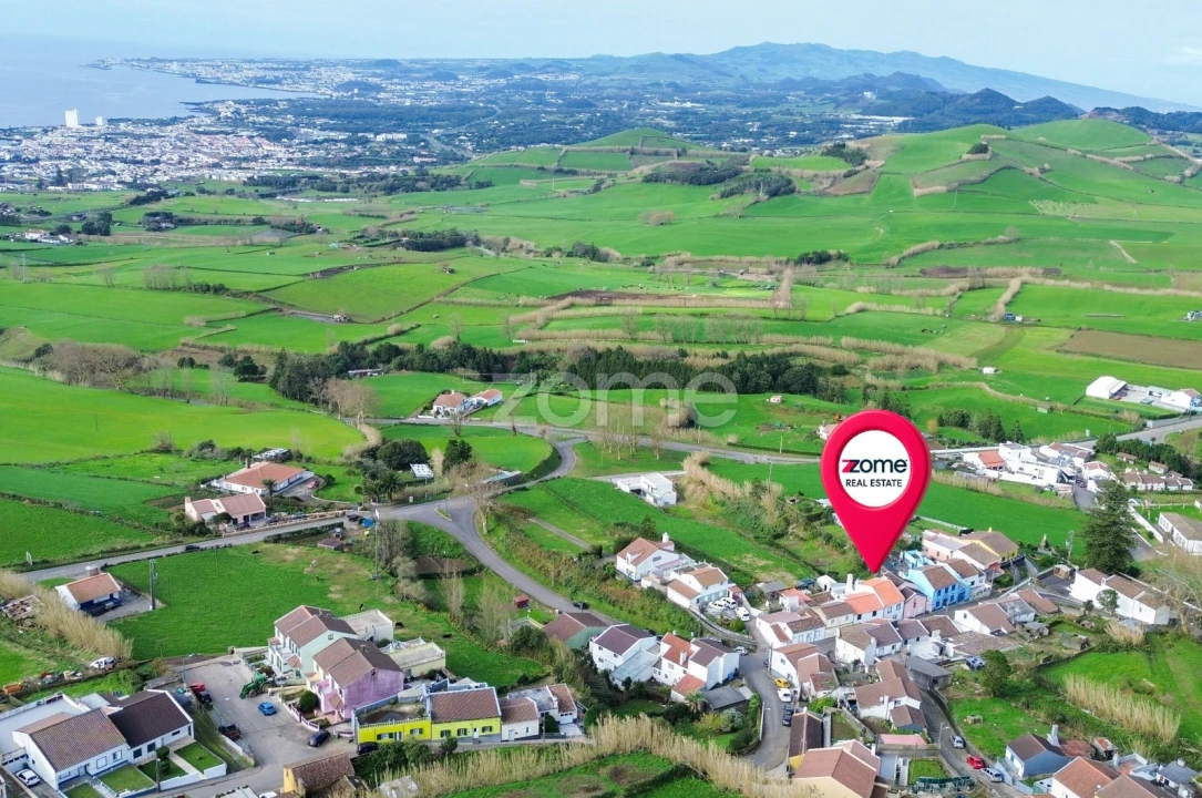 Moradia T4 para Venda em Lagoa (Santa Cruz) Foto 21