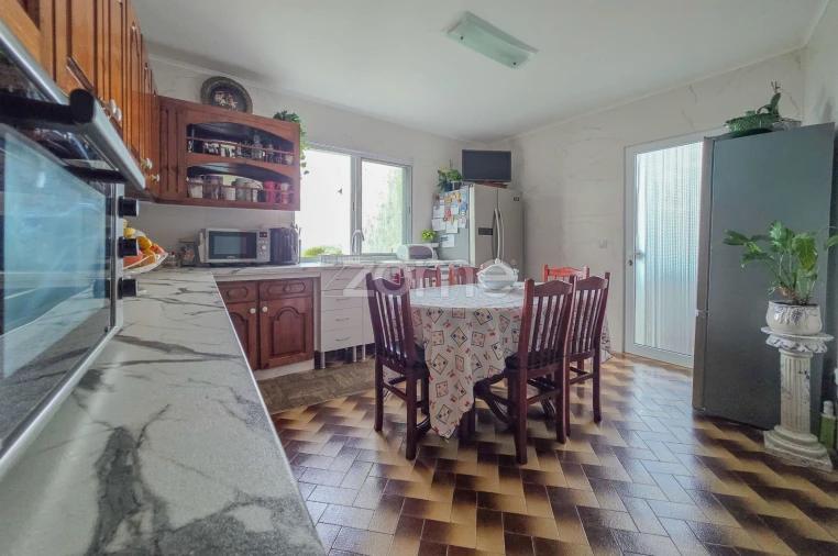 Moradia T4 para Venda em Lagoa (Santa Cruz) Foto 9