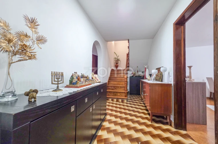 Moradia T4 para Venda em Lagoa (Santa Cruz)