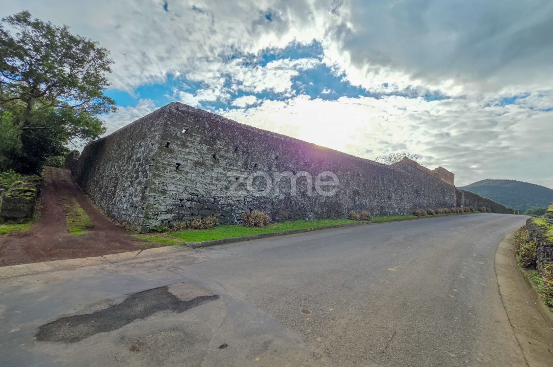 Terreno para Venda em Pico da Pedra Foto 10