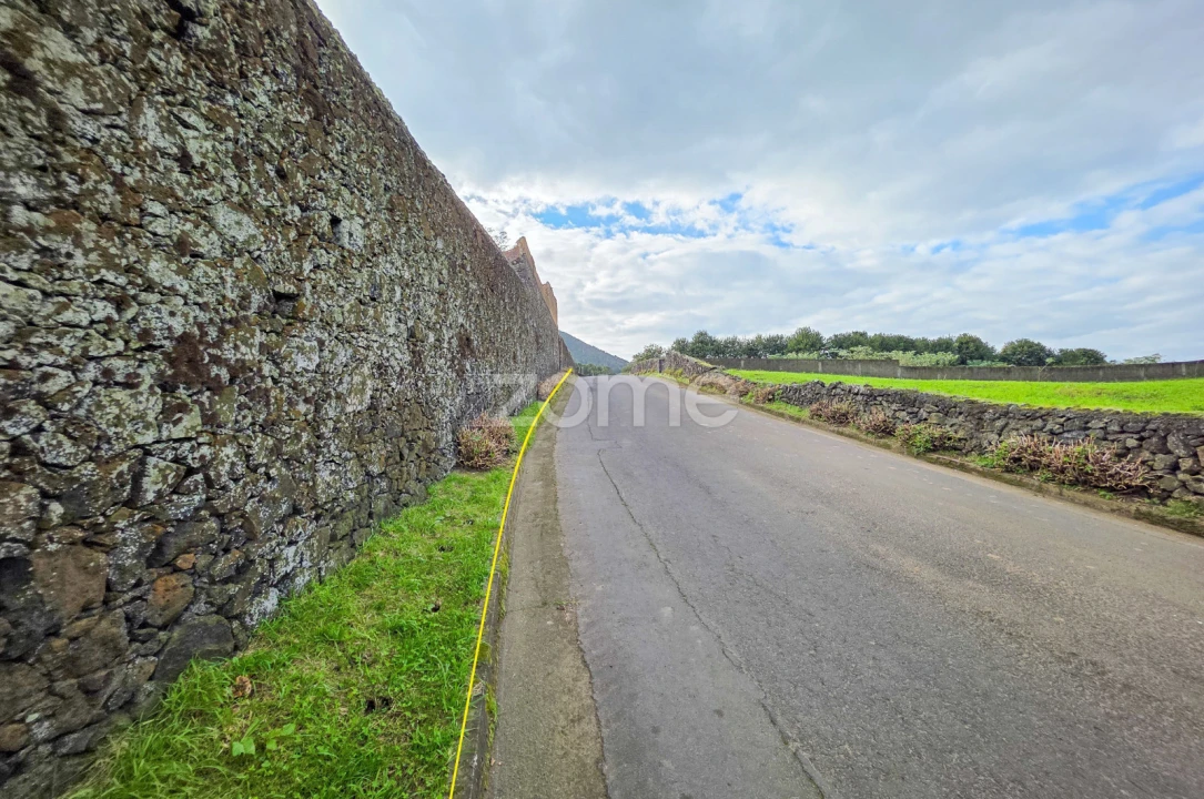 Terreno para Venda em Pico da Pedra Foto 14
