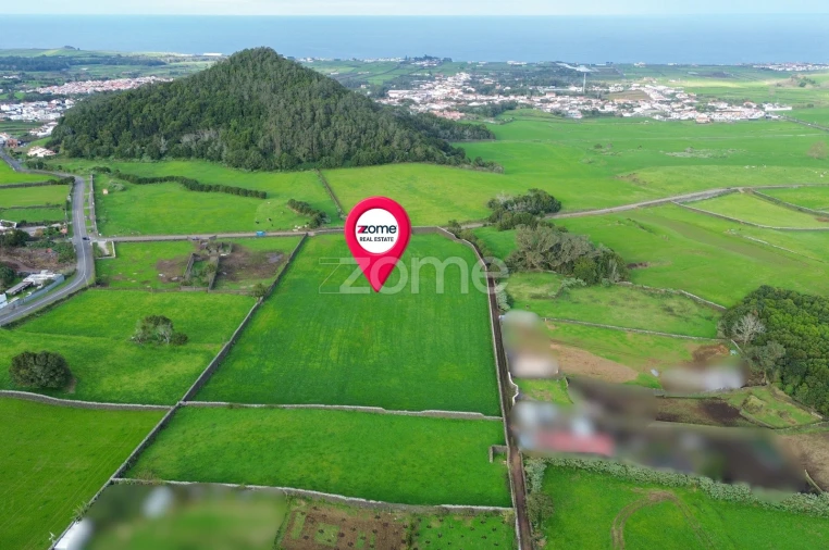 Terreno para Venda em Pico da Pedra Foto 20