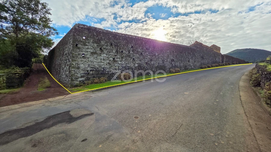 Terreno para Venda em Pico da Pedra
