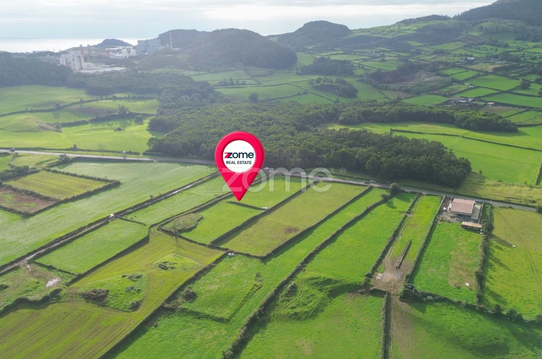 Terreno para Venda em Rabo de Peixe Foto 15