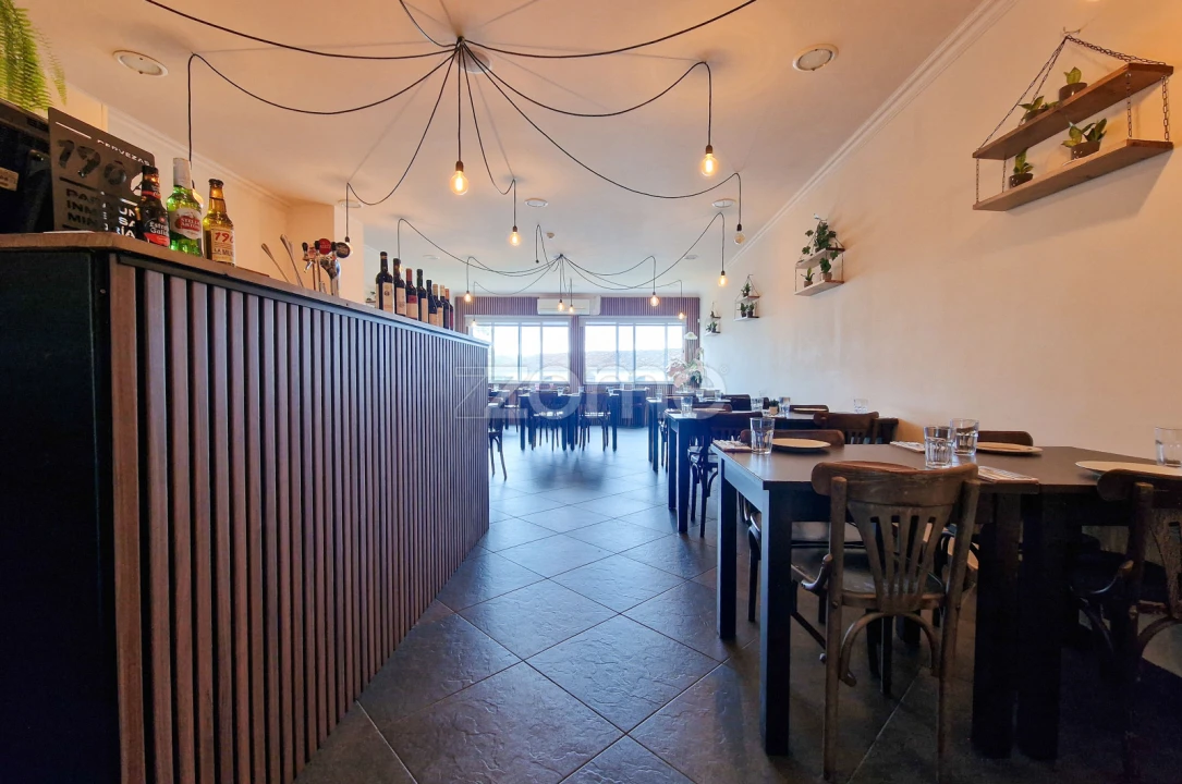 Negócio para Venda em Ponta Delgada (São José) Foto 14