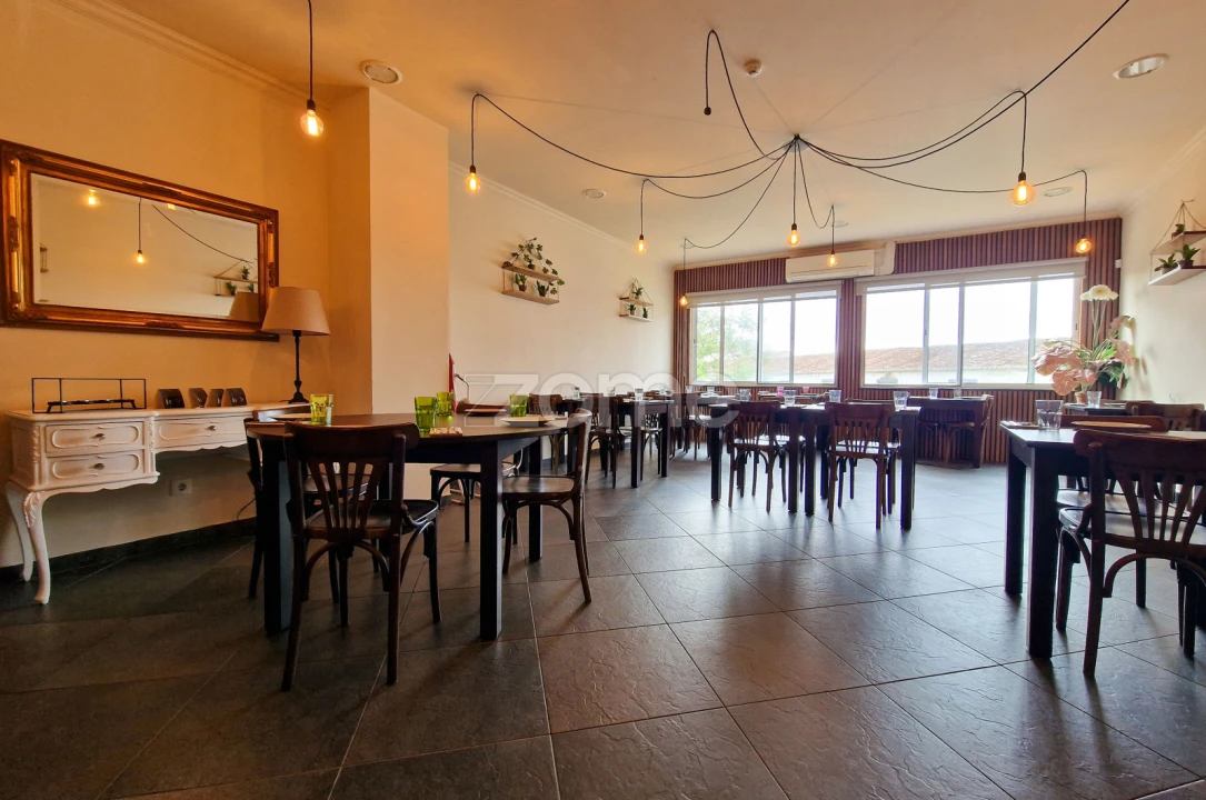 Negócio para Venda em Ponta Delgada (São José) Foto 13