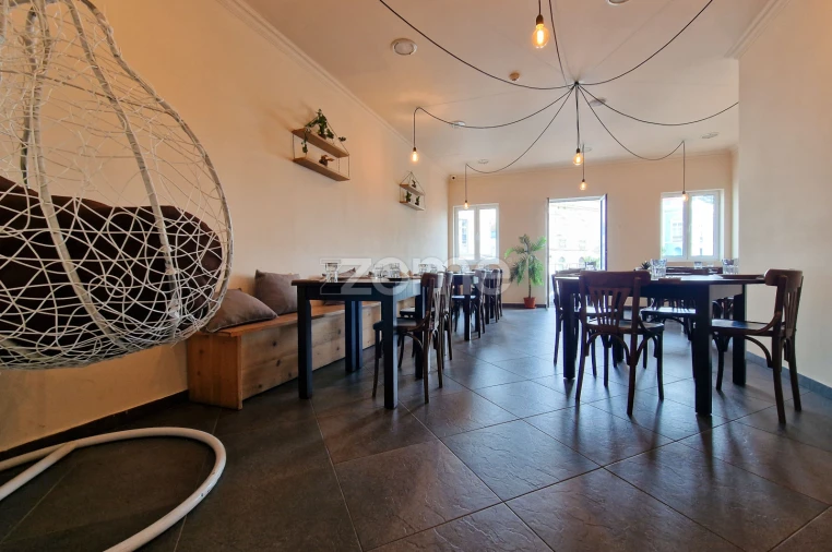 Negócio para Venda em Ponta Delgada (São José) Foto 11