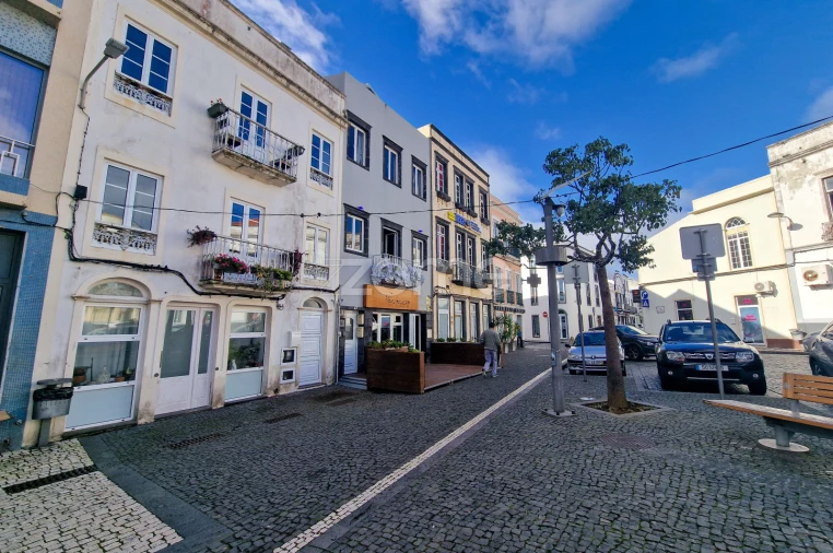 Negócio para Venda em Ponta Delgada (São José) Foto 5