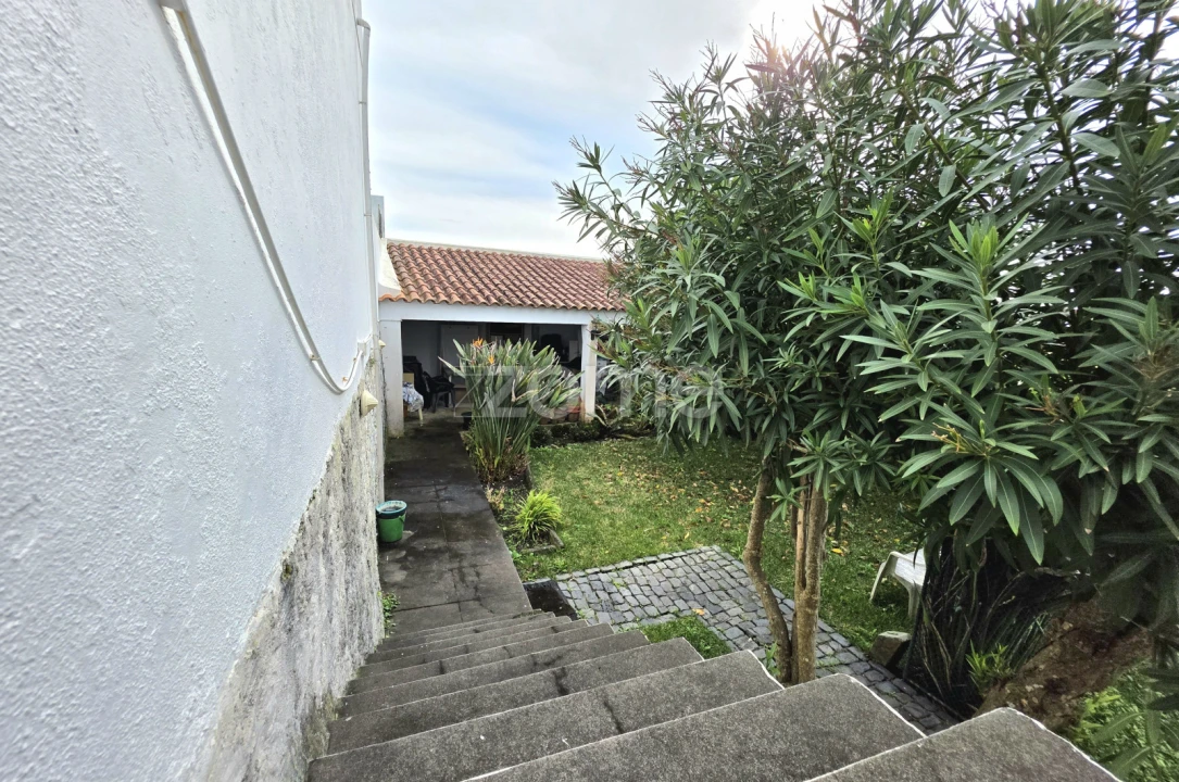 Moradia T3 para Venda em Lagoa (Nossa Senhora do Rosario) Foto 25