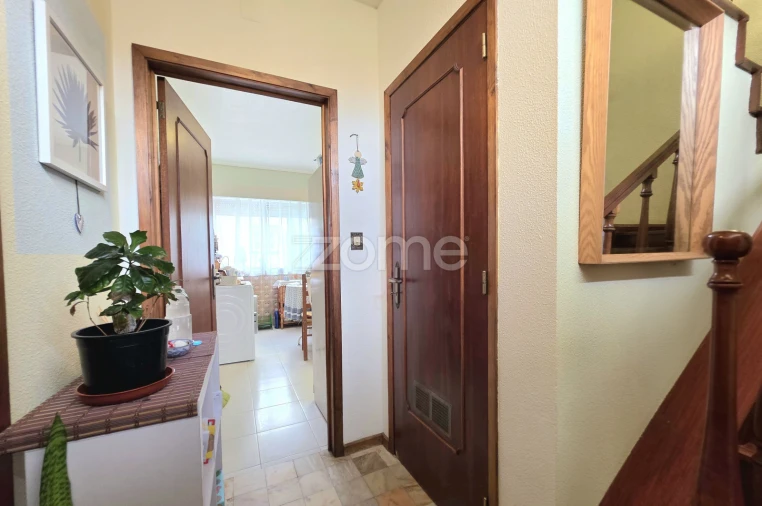 Moradia T3 para Venda em Lagoa (Nossa Senhora do Rosario) Foto 2