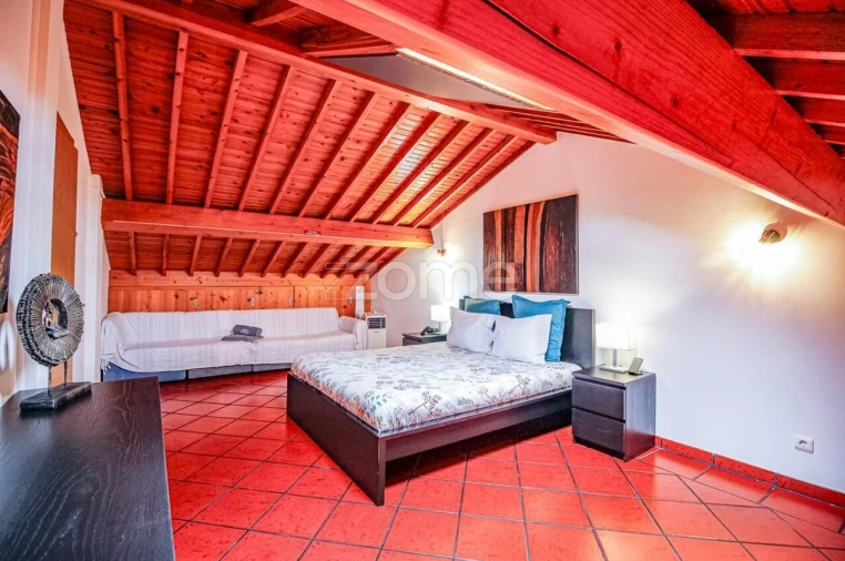 Moradia T7 para Venda em Fenais da Luz Foto 16